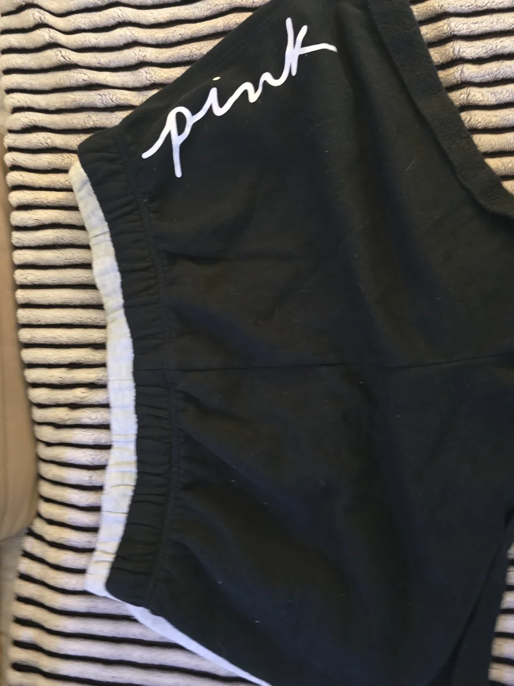PINK VS (Set Of 2) Logo Lounge Shorts In Light Gray & Black